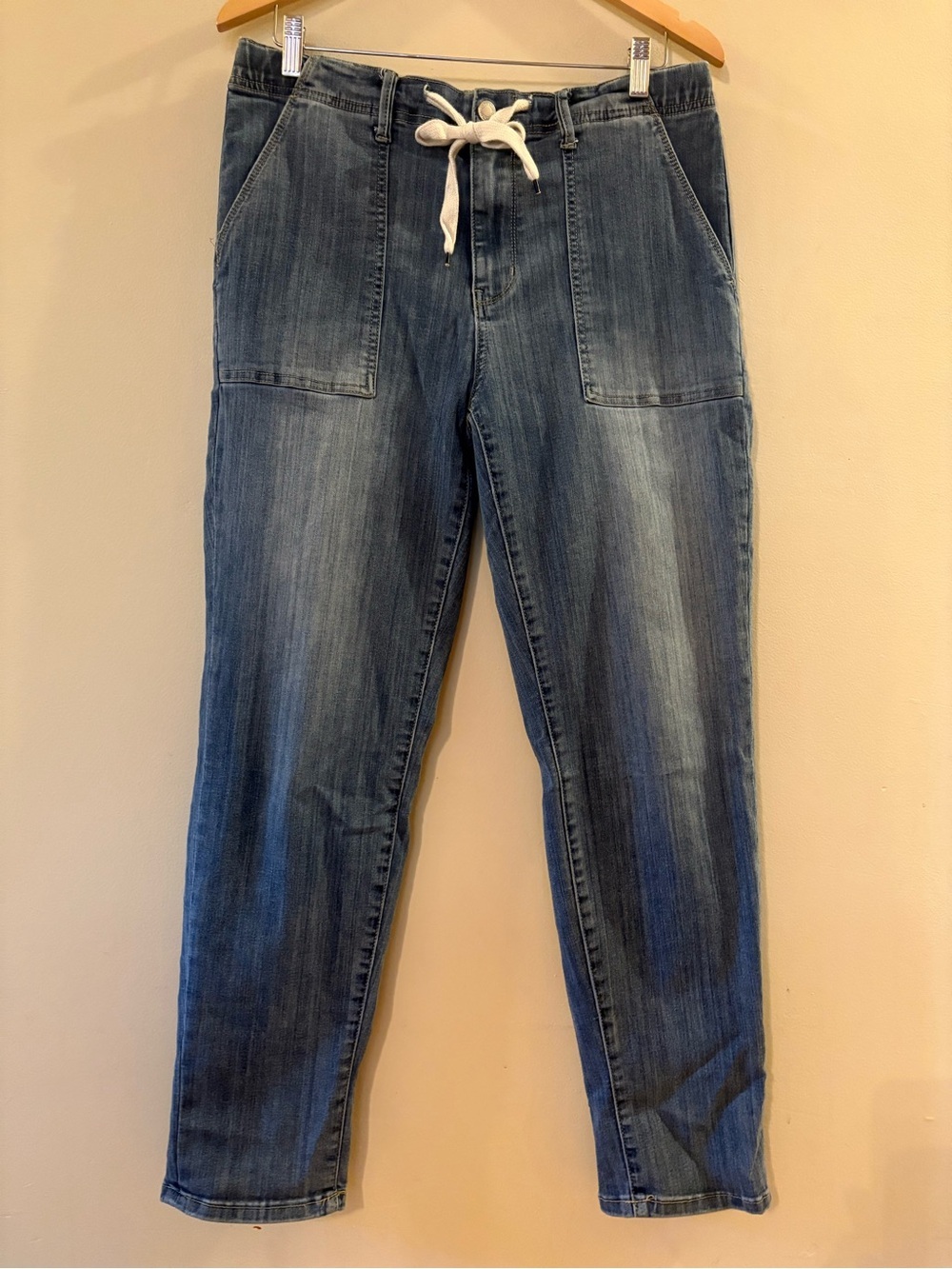 Judy Blue women’s High Rise Pull On Denim Jogger Jeans Med Wash Sz 11, 32 waist